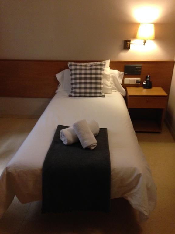 Hotel Manel 마르토렐 객실 사진