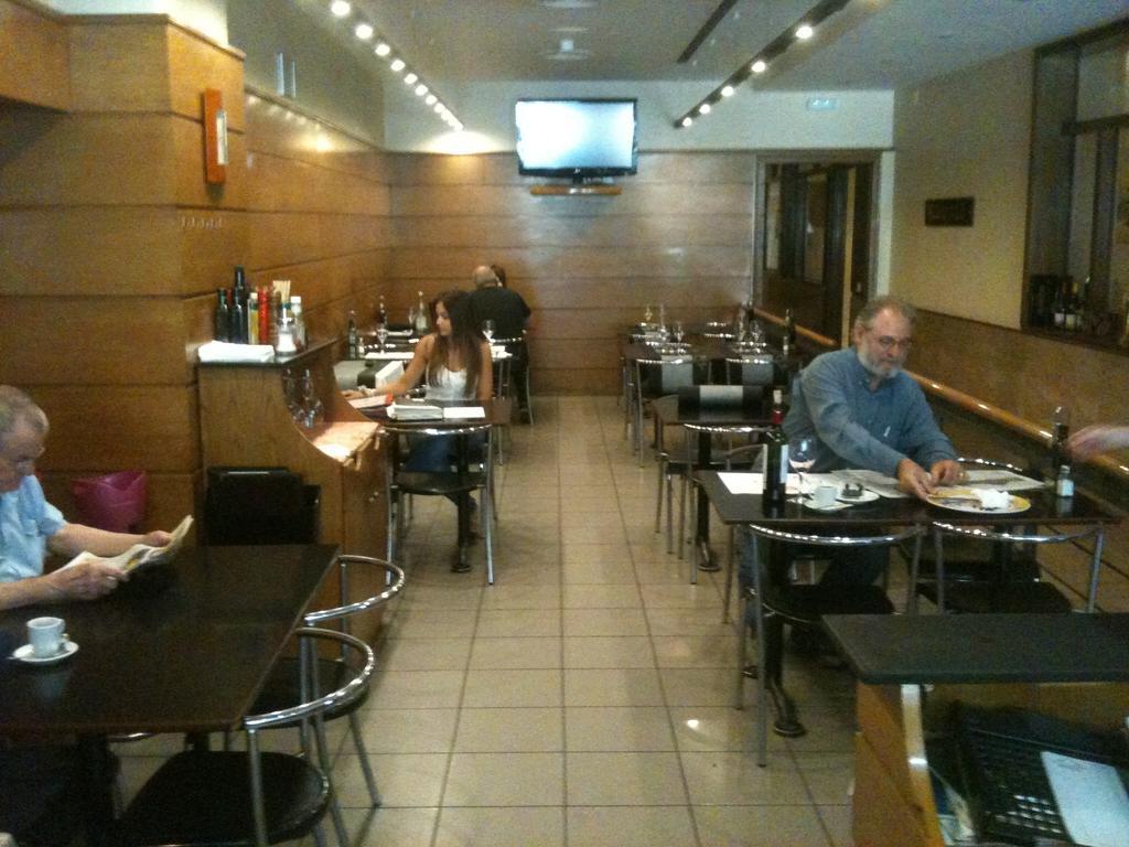 Hotel Manel 마르토렐 외부 사진